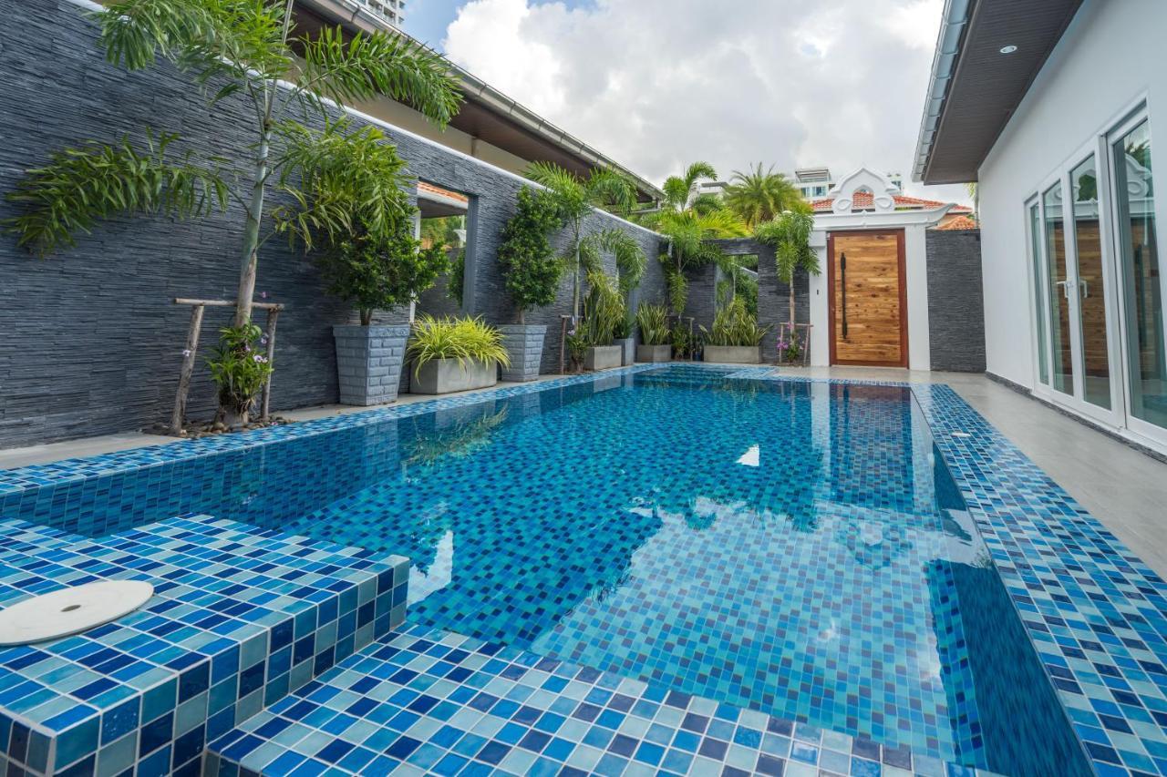 Majestic By Korawan Villa Pattaya Exterior photo